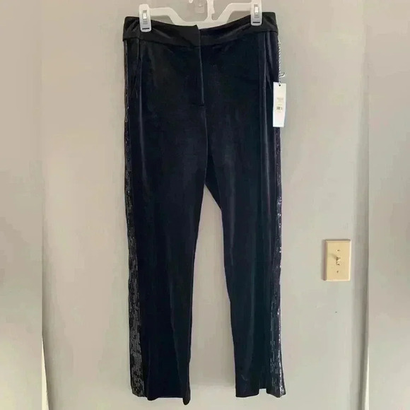 Woman’s Draper James Black Velvet Sequined Accent Holiday Workwear Pants Size 8 - Picture 1 of 13